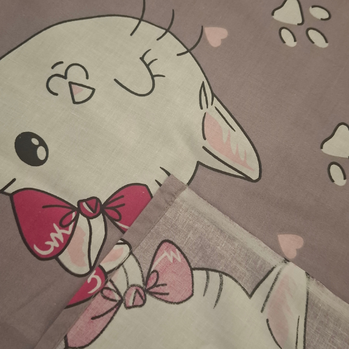 Cute Kitty Mauve Bedsheet